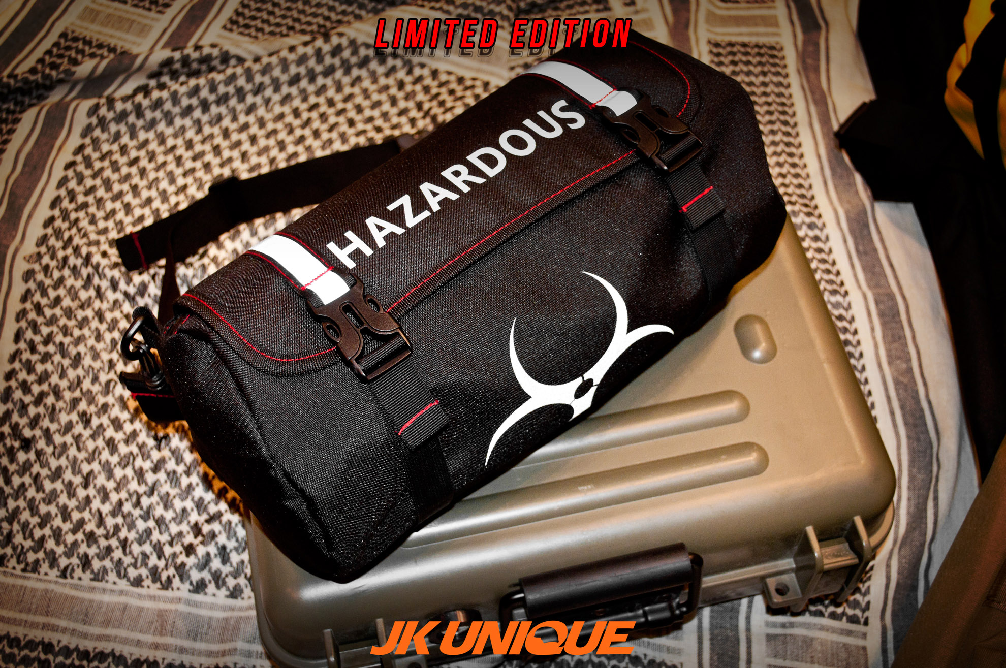 The Division Cosplaying Game Dark Zone Bag ( HAZARDOUS )