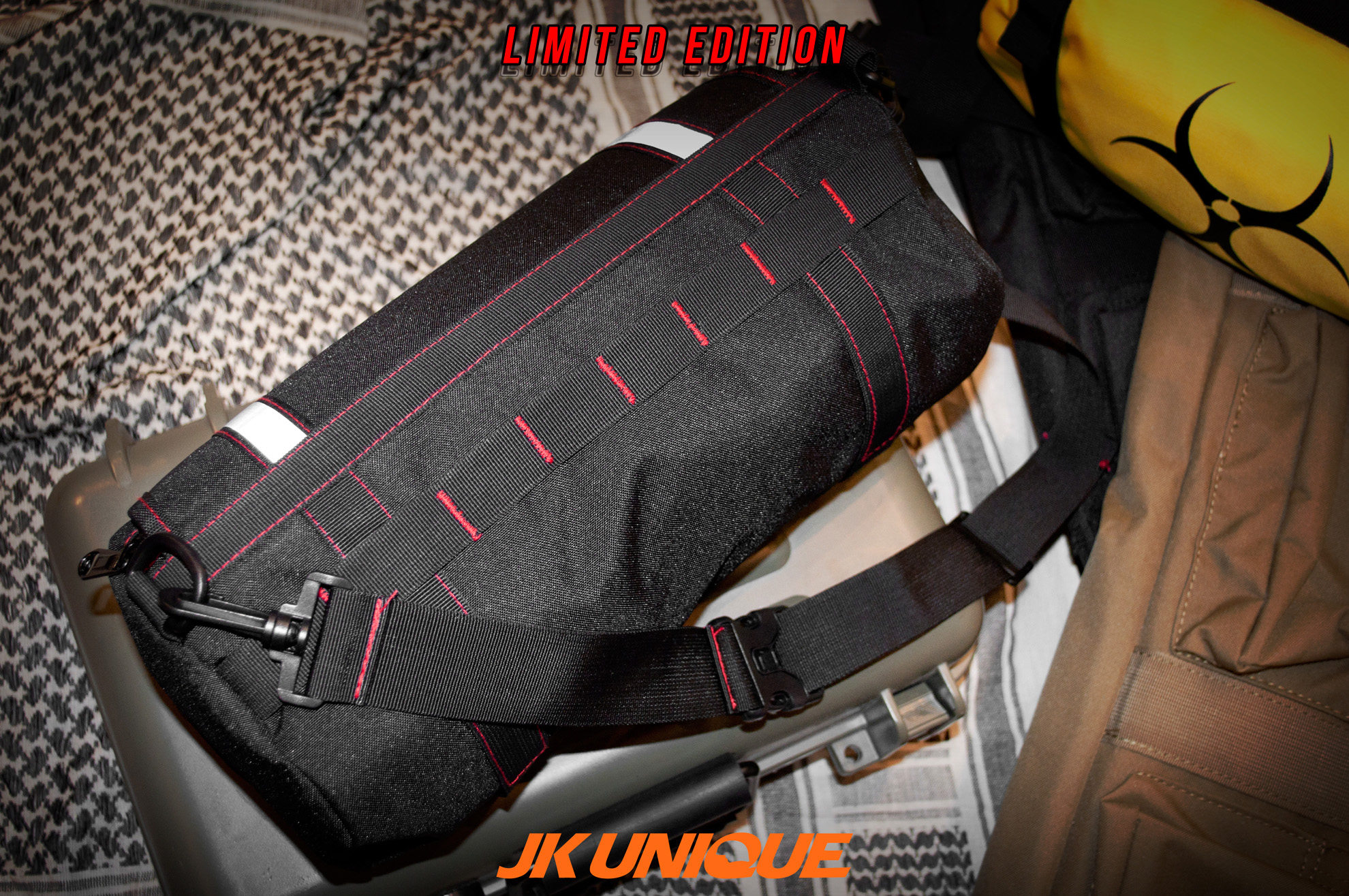 The Division Cosplaying Game Dark Zone Bag ( HAZARDOUS )